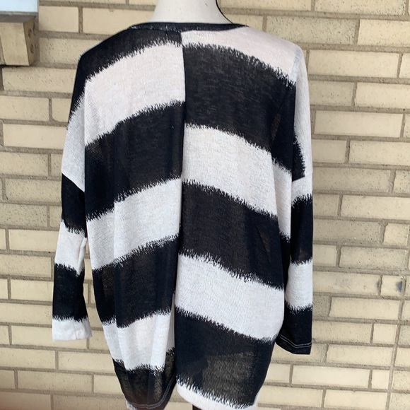 ❌DONATED❌Cherish Black White Stripe Drop Shoulders Boxy Tunic Top - Picture 6 of 12